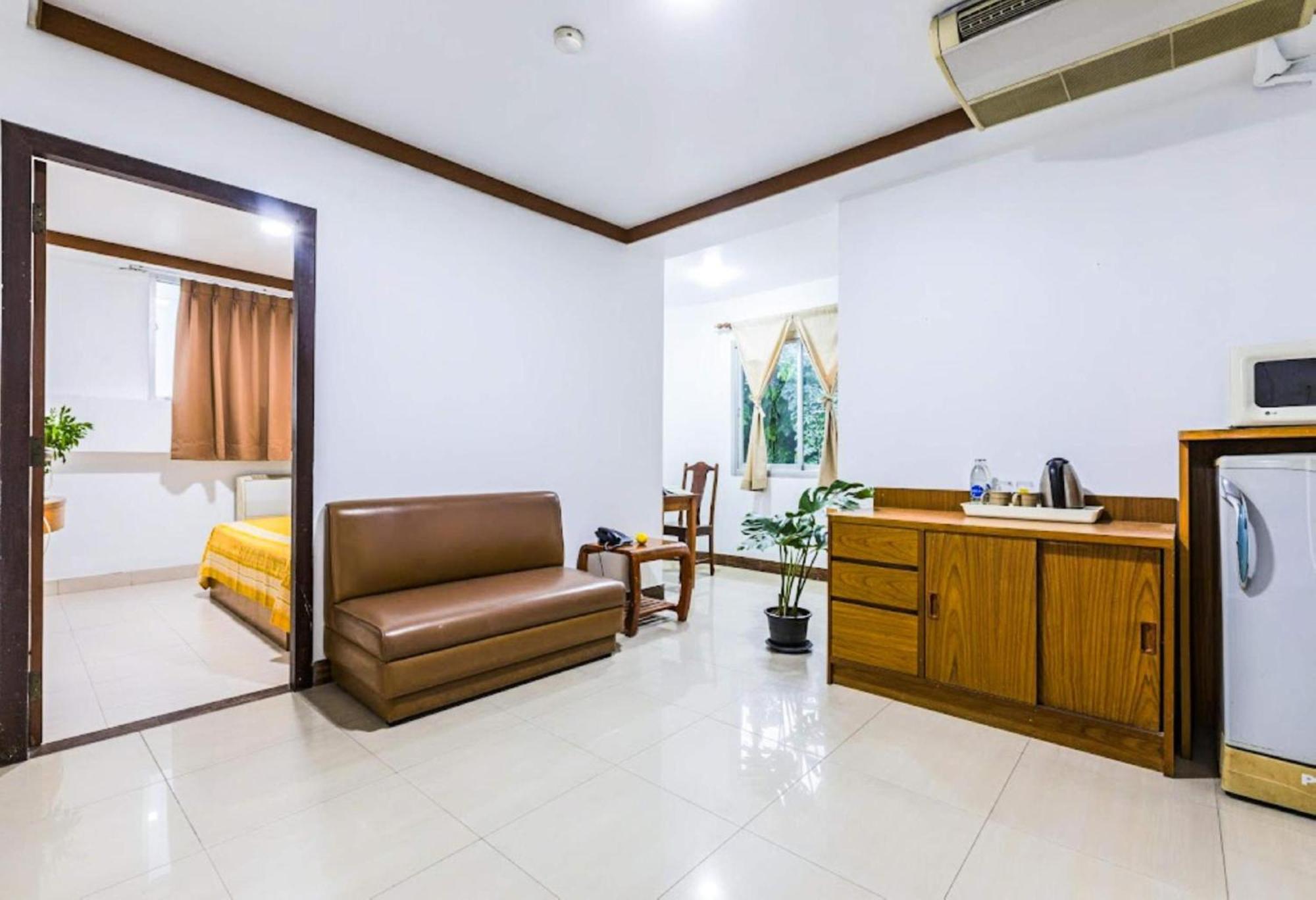 Collection O Howard Square Boutique Hotel Bangkok Buitenkant foto