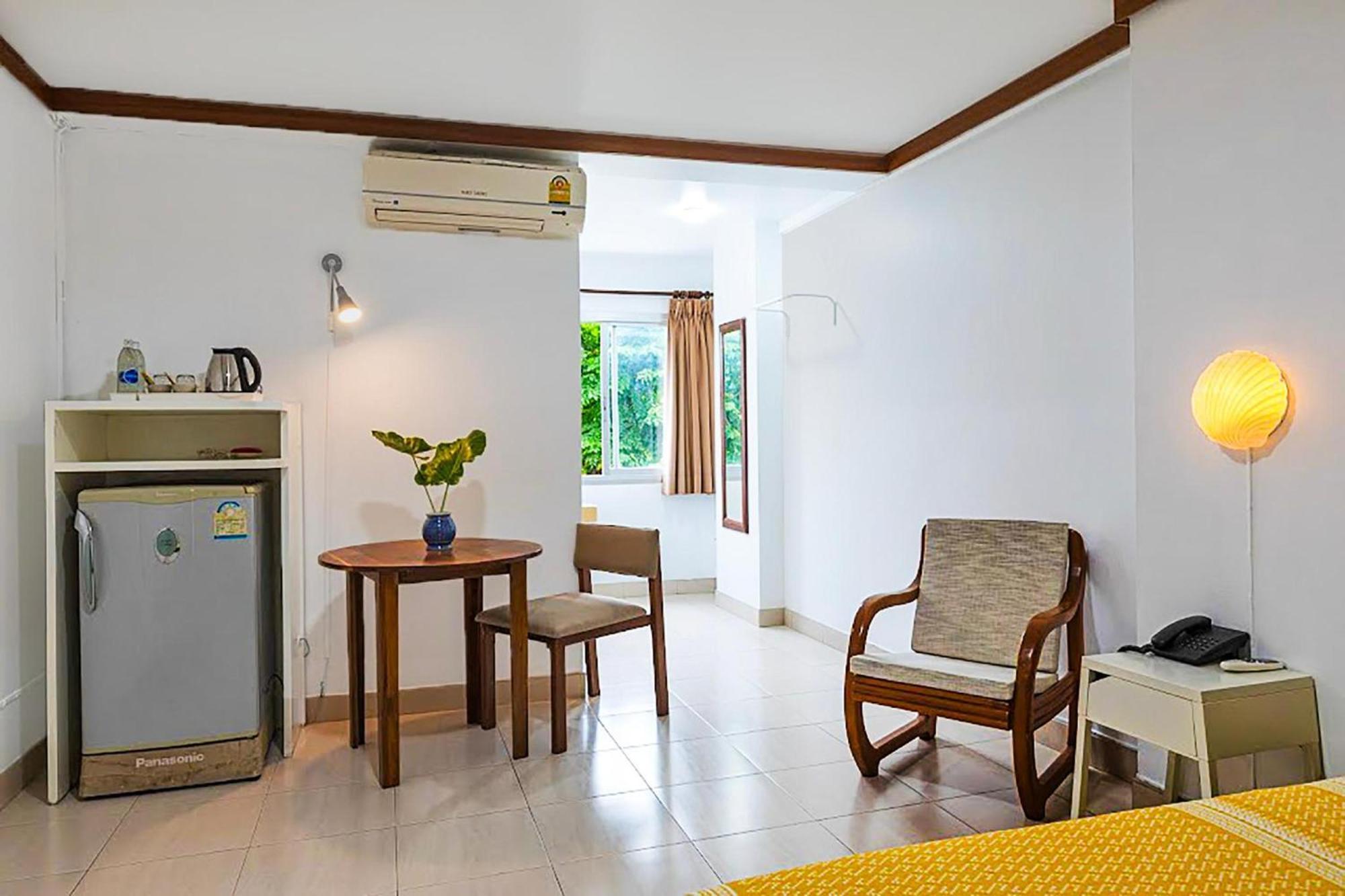 Collection O Howard Square Boutique Hotel Bangkok Buitenkant foto