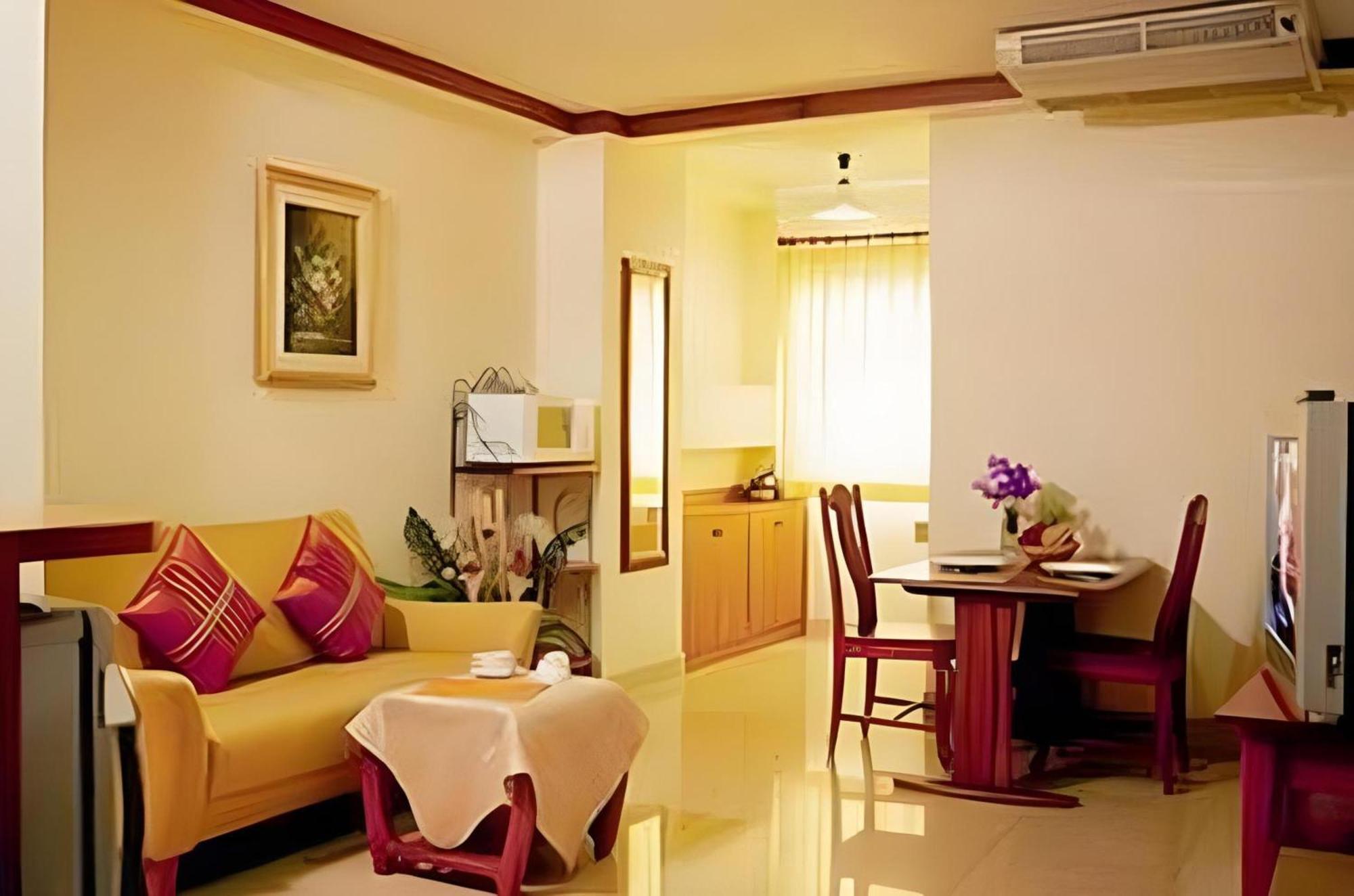 Collection O Howard Square Boutique Hotel Bangkok Buitenkant foto
