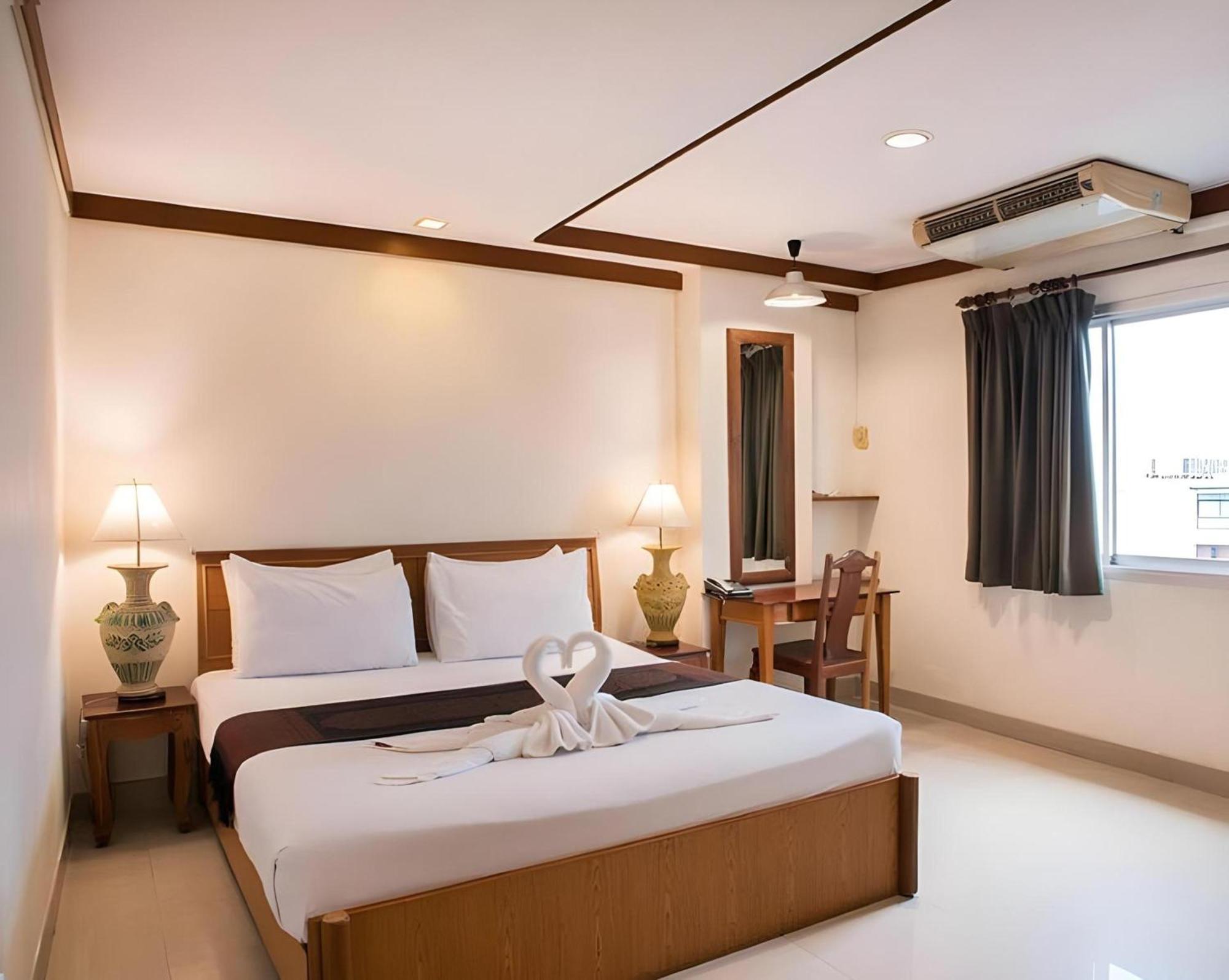 Collection O Howard Square Boutique Hotel Bangkok Buitenkant foto