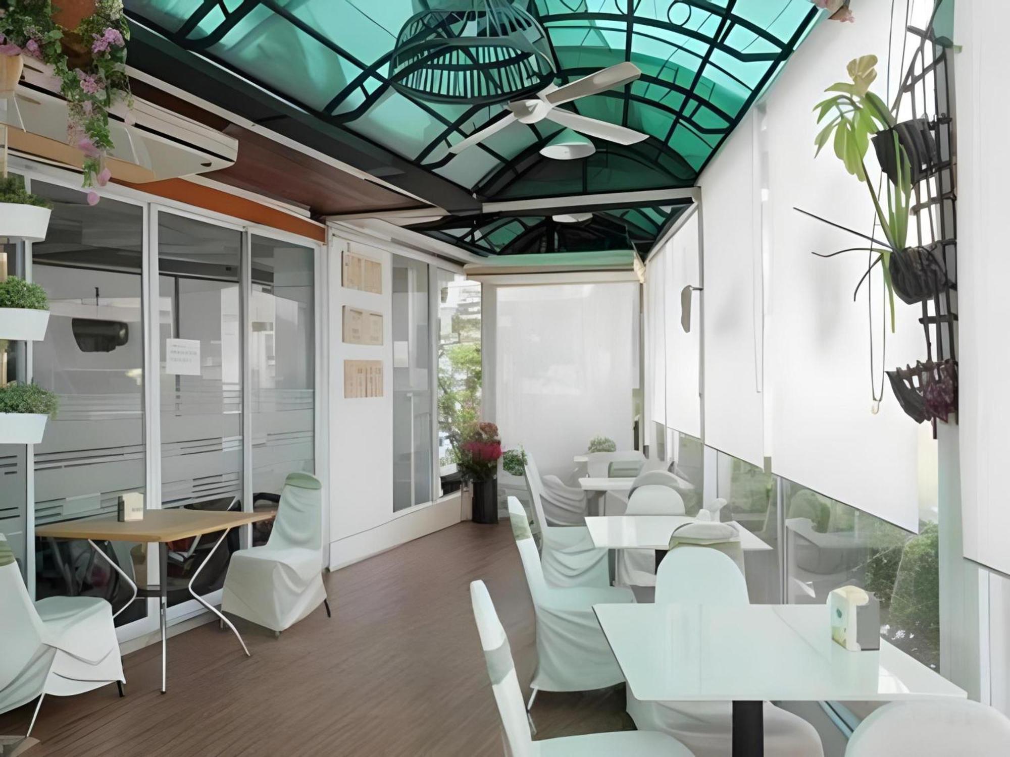 Collection O Howard Square Boutique Hotel Bangkok Buitenkant foto